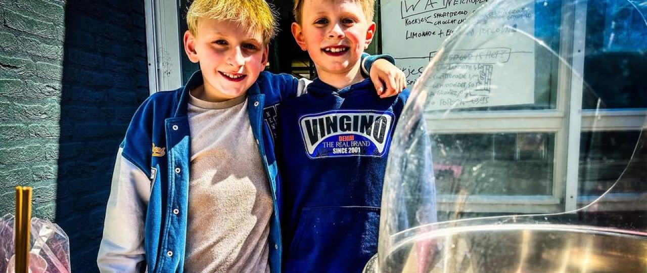 Ondernemersmarkt Het Zuiderlicht en Christiaan Huygens Dronten kent recordopbrengst voor goede doelen